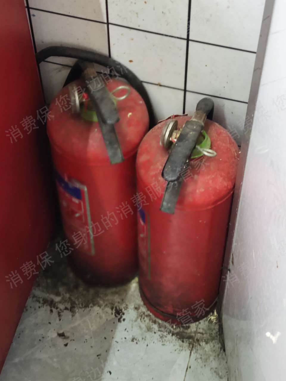 曹氏鸭脖商品过期