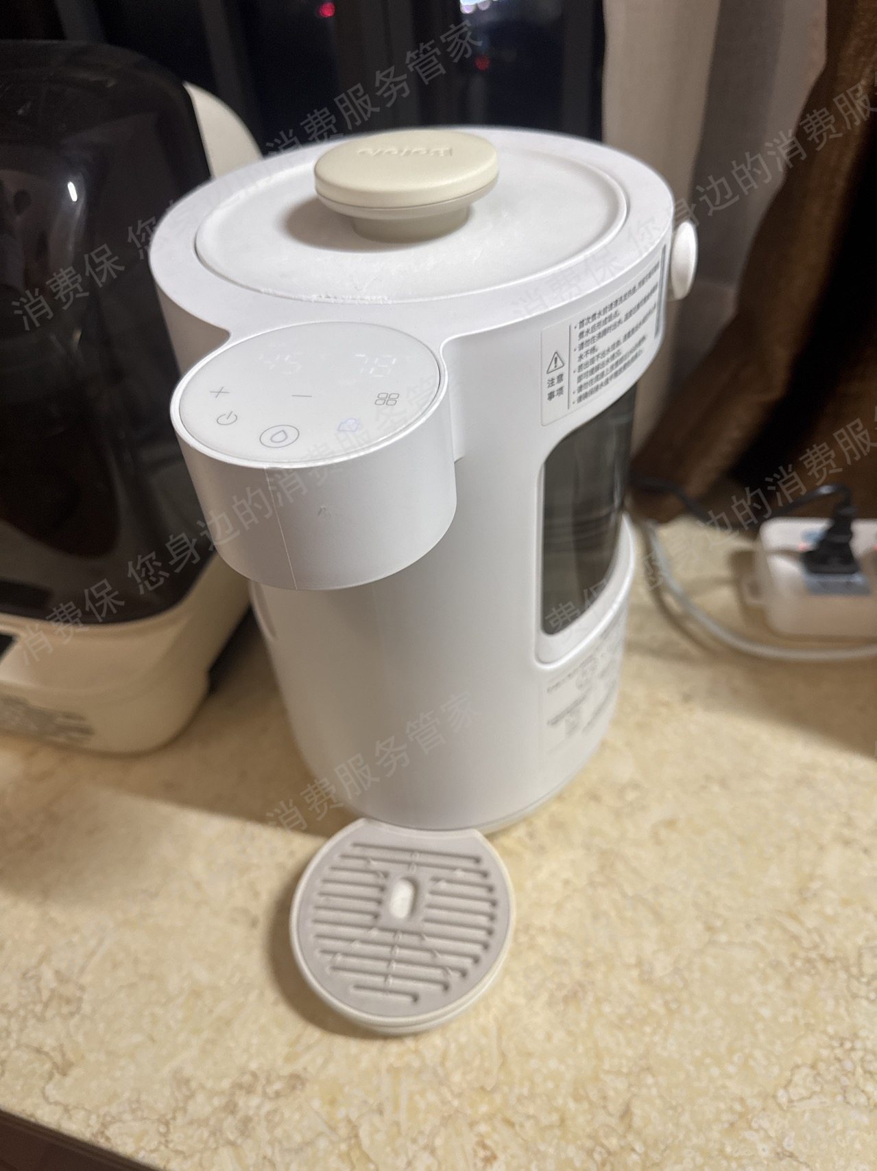 天猫波咯咯官方旗舰店联系不上客服