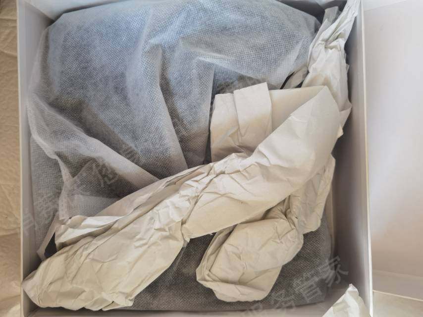 百丽天猫店货不对版